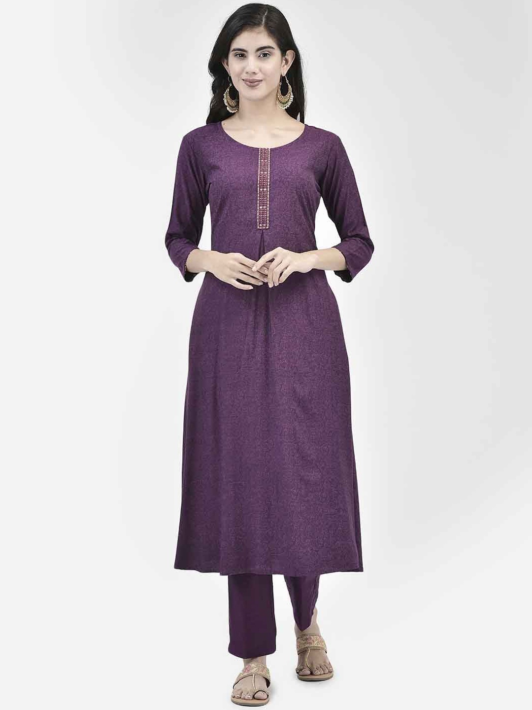 

Span Women Ethnic Motifs Thread Work Kurta, Purple