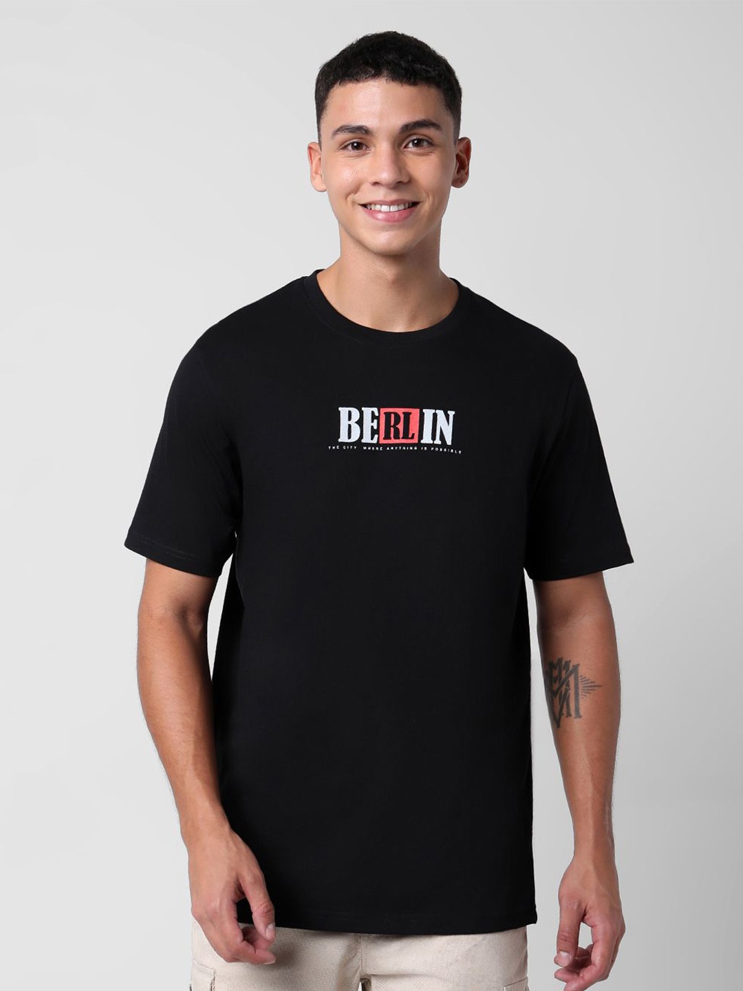 

R&B Men Typography Printed Round Neck T-shirt, Black