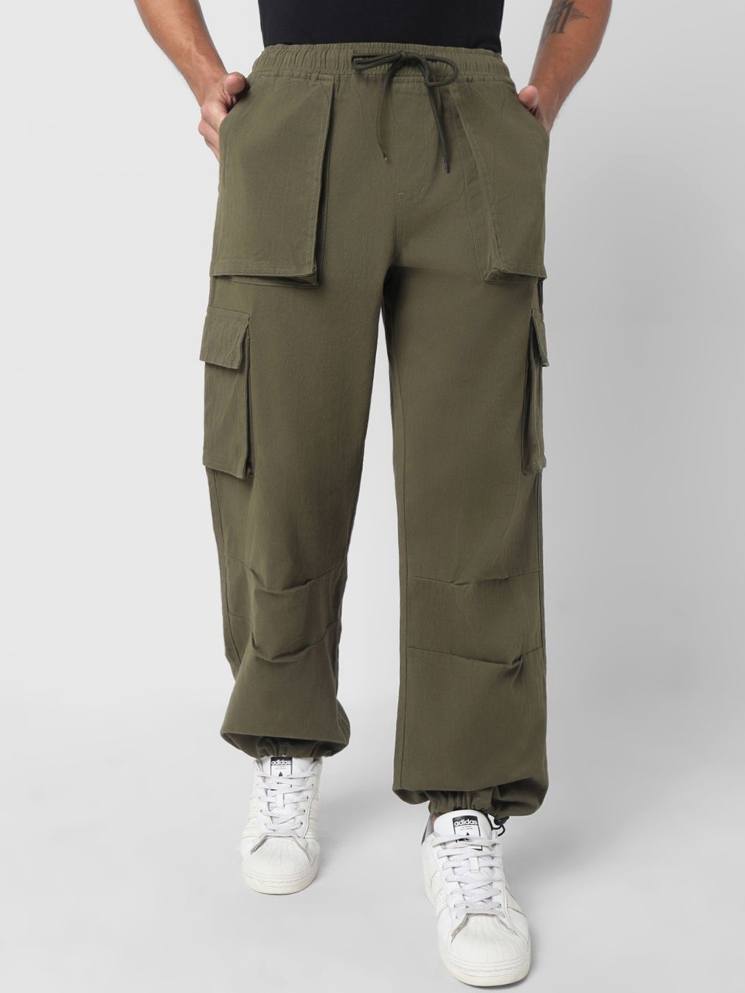 

R&B Men Regular Fit Mid-Rise Joggers Regular Fit Trousers, Olive
