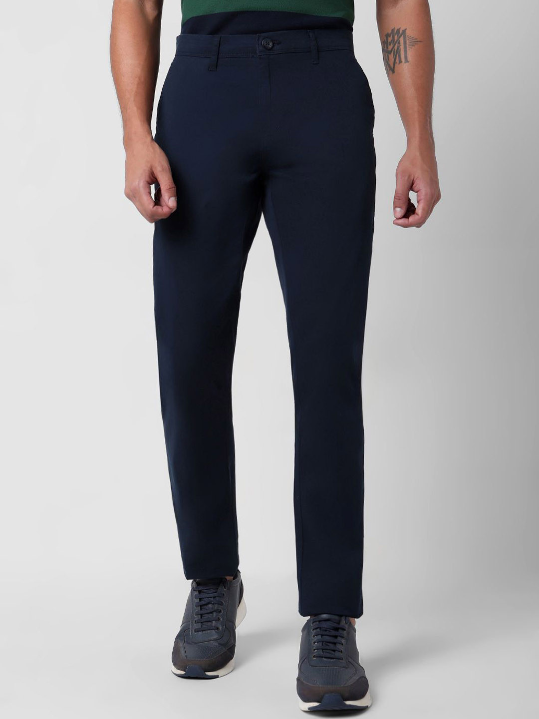 

R&B Men Solid Slim Fit Trousers, Blue
