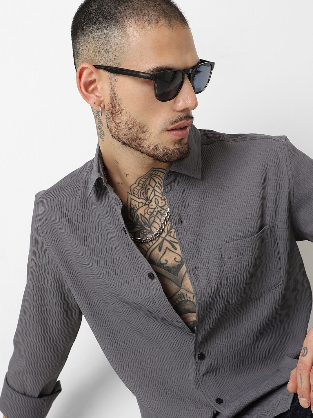 

VASTRADO Men Classic Slim Fit Opaque Casual Shirt, Grey