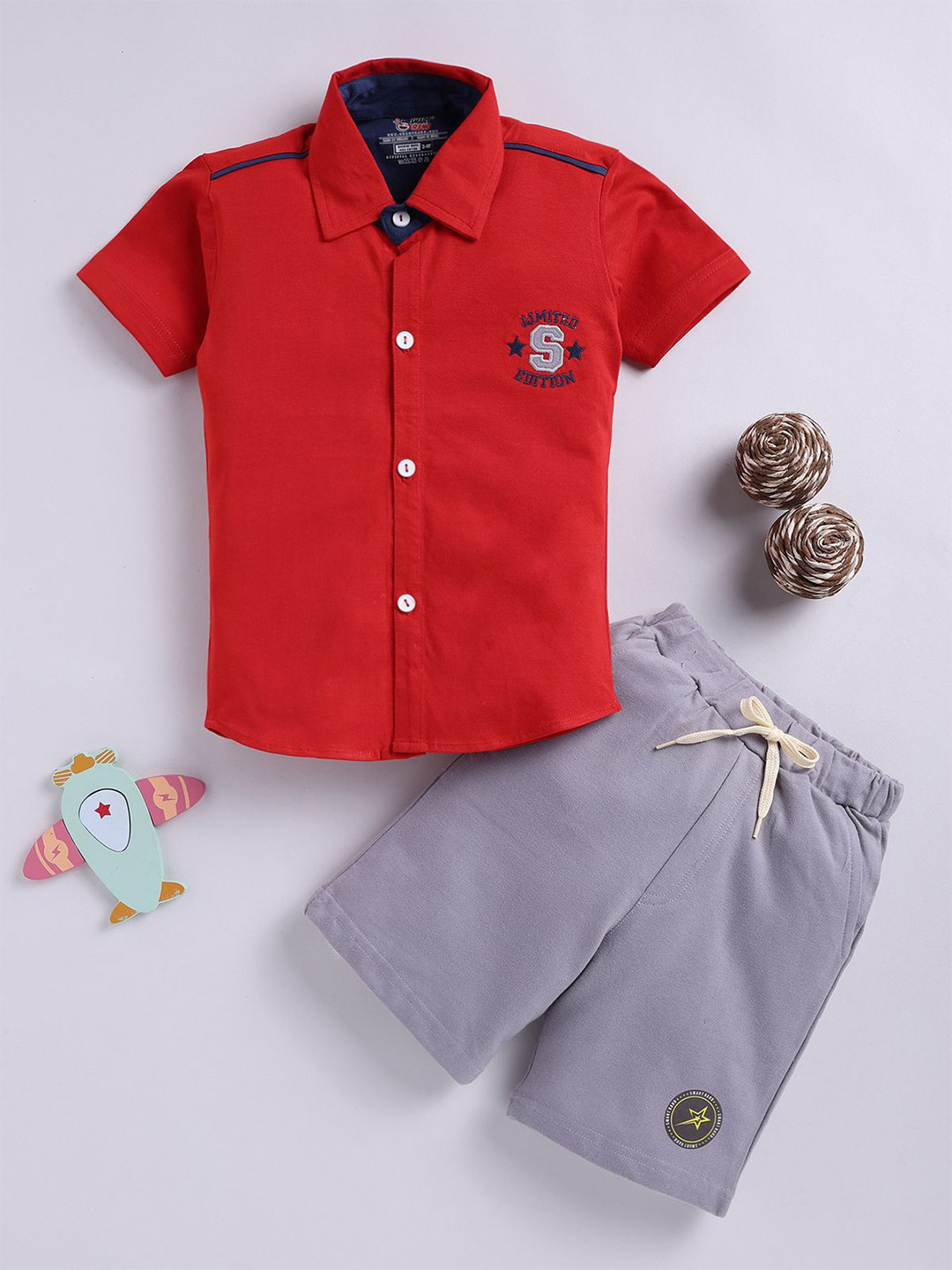 

SmartRAHO Boys Printed T-shirt with Shorts, Red