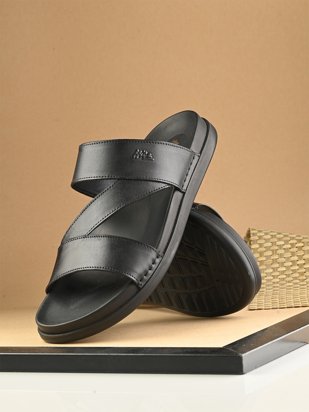 

Hitz Men Leather Comfort Sandals, Black