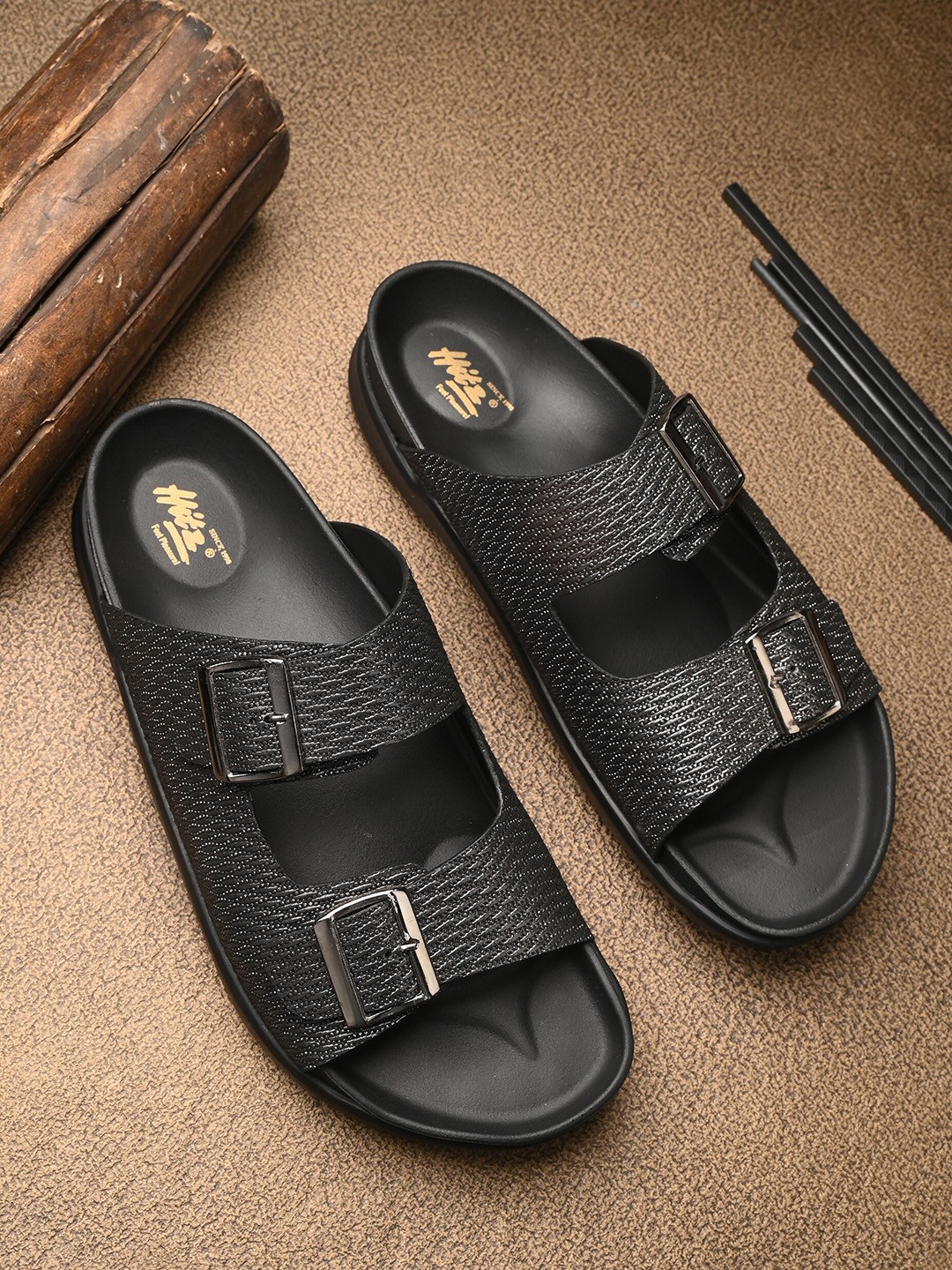

Hitz Men Leather Comfort Sandals, Black
