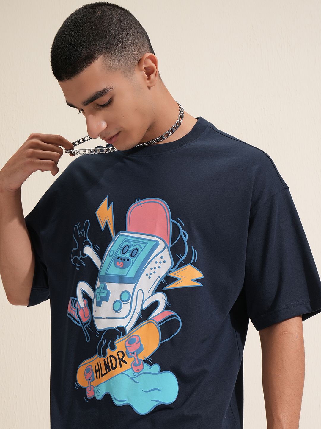 

HIGHLANDER Men Graphic Printed Round Neck T-shirt, Navy blue