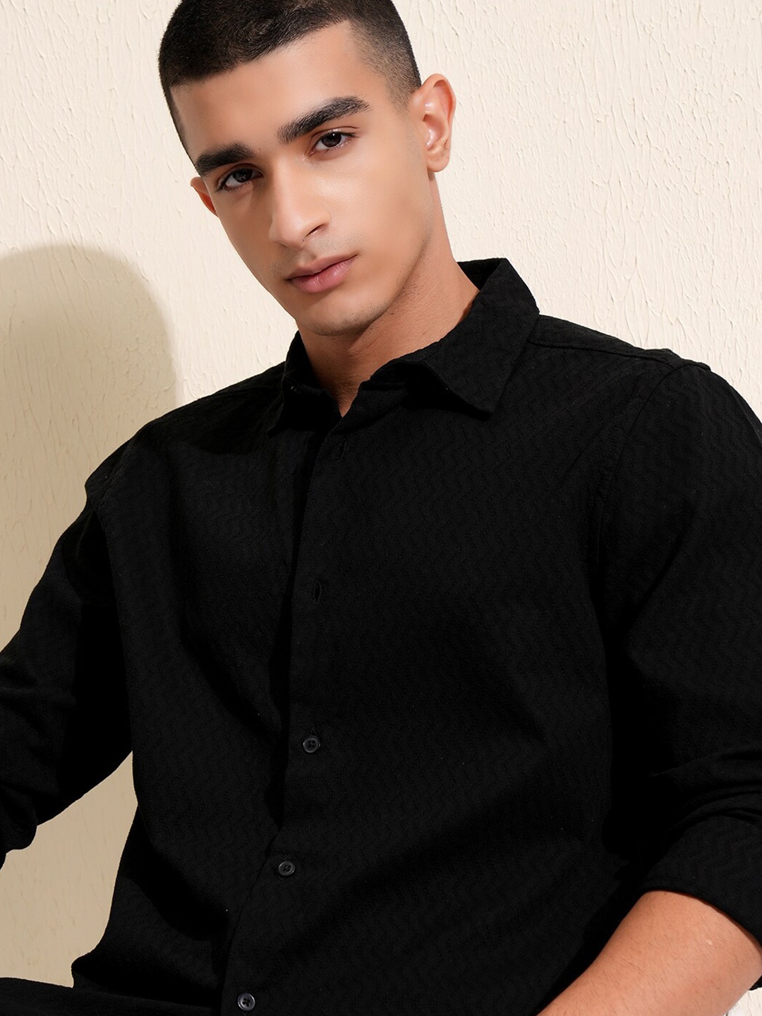 

HIGHLANDER Lino Dobby Textured Solid Casual Shirt, Black
