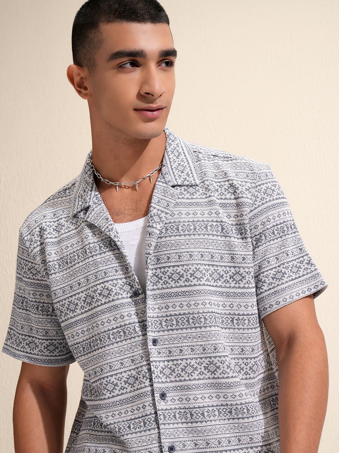 

HIGHLANDER Men Relaxed Fit Drop Shoulder Cuban Collar Half Sleeves Shirt, Blue