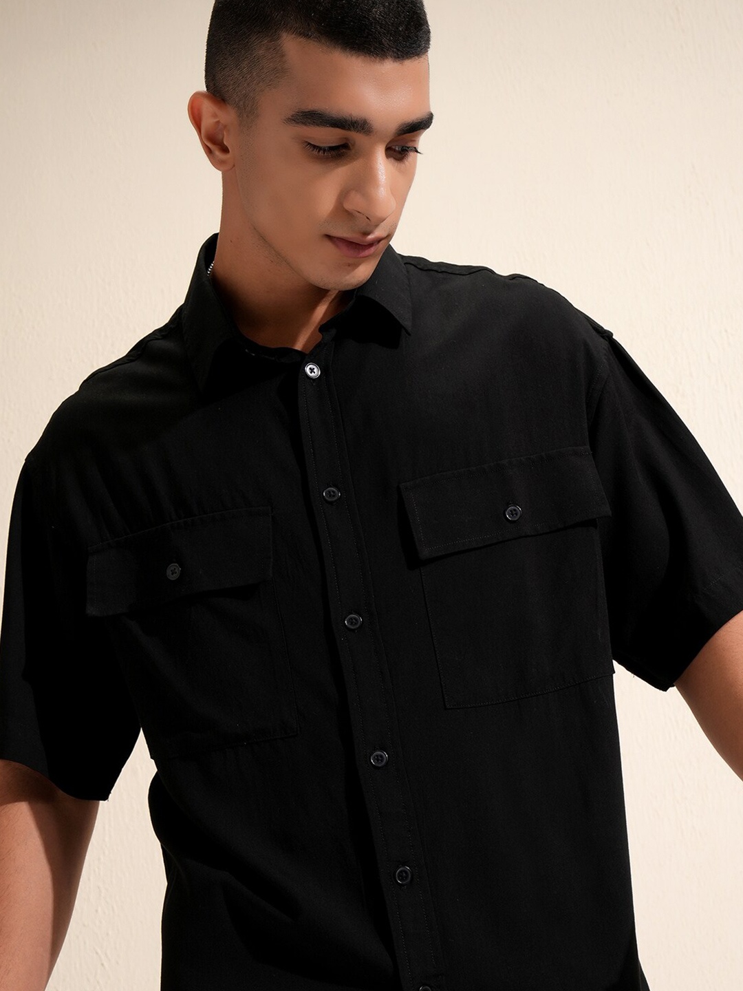 

HIGHLANDER Solid Utility Pocket Oversized Shirt, Black