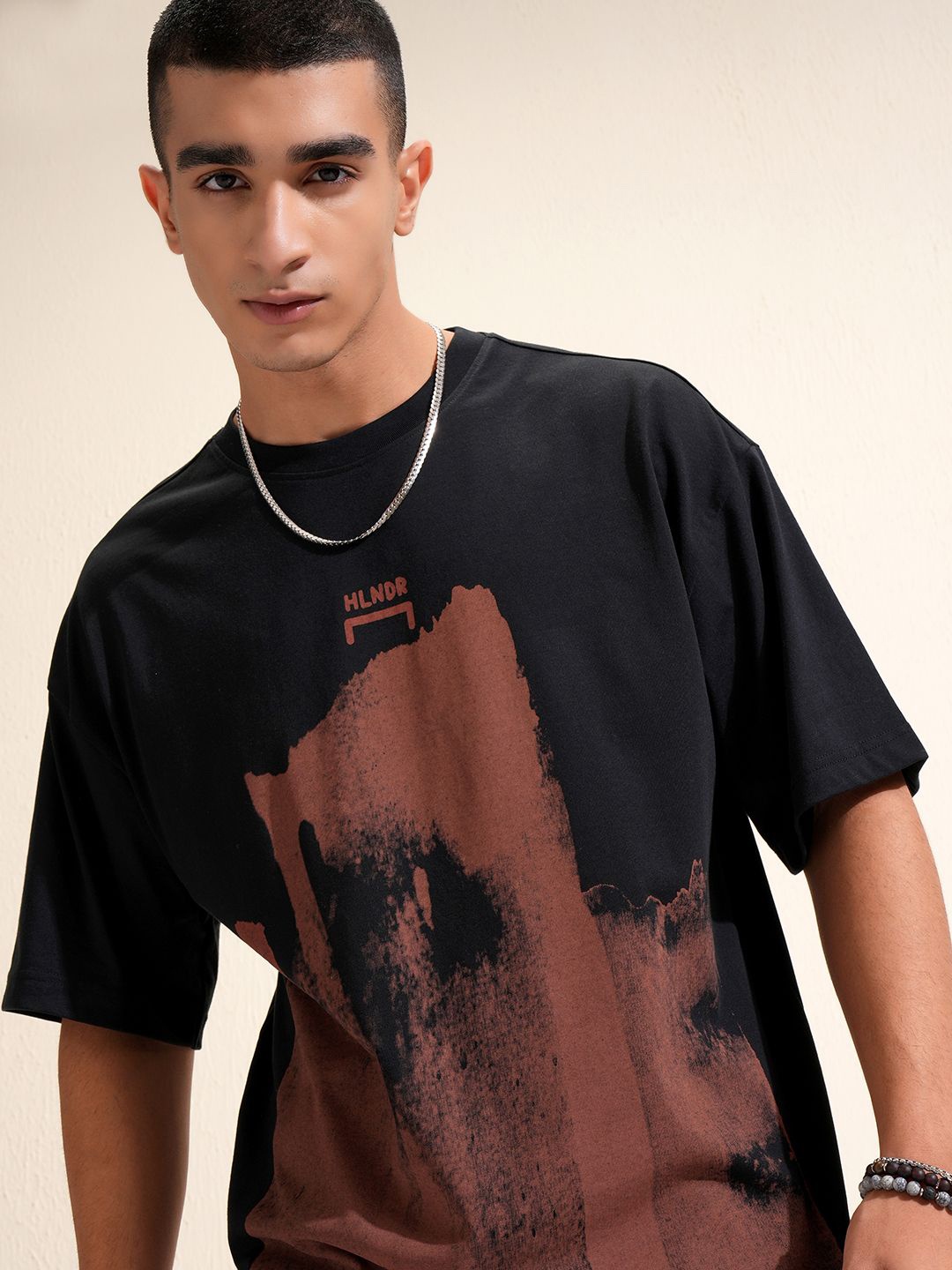 

HIGHLANDER Men Abstract Printed Round Neck Oversized T-shirt, Black