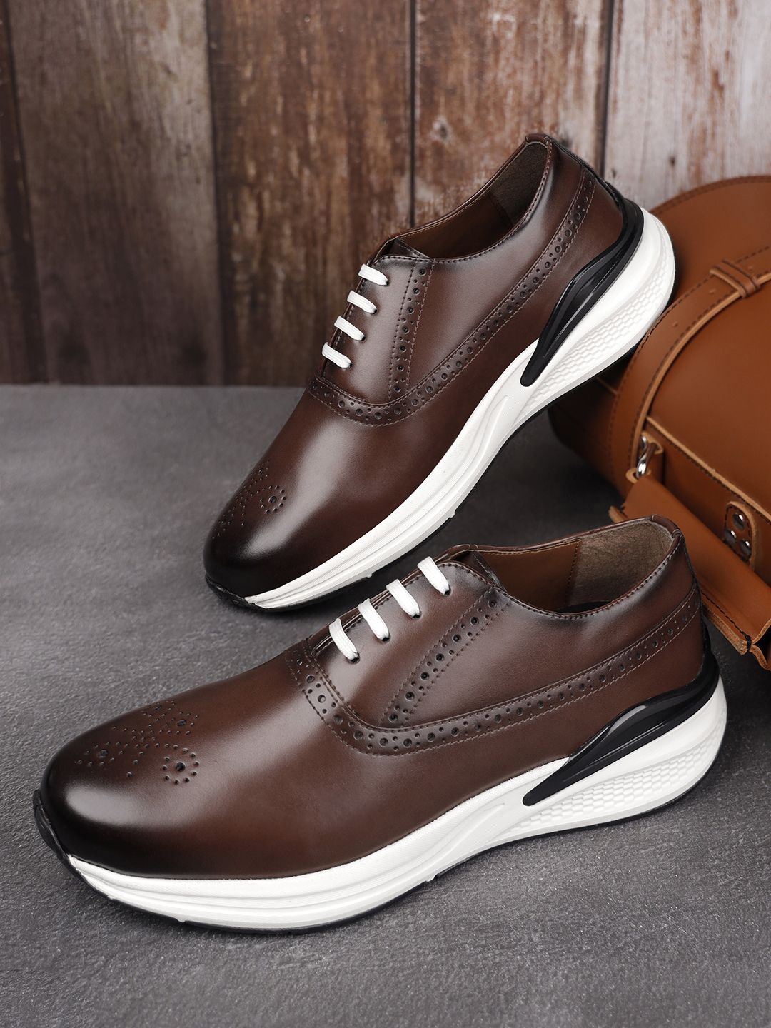 

LOUIS STITCH Men's American Tan Leather Fashion Brogues Cushioned Casual Shoes