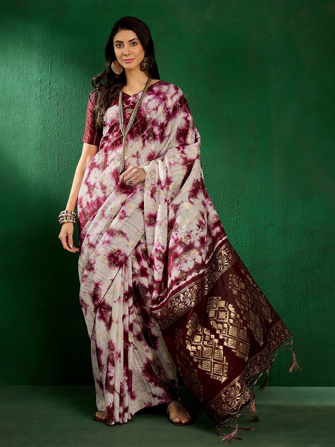 

Mitera Batik Zari Saree, Magenta