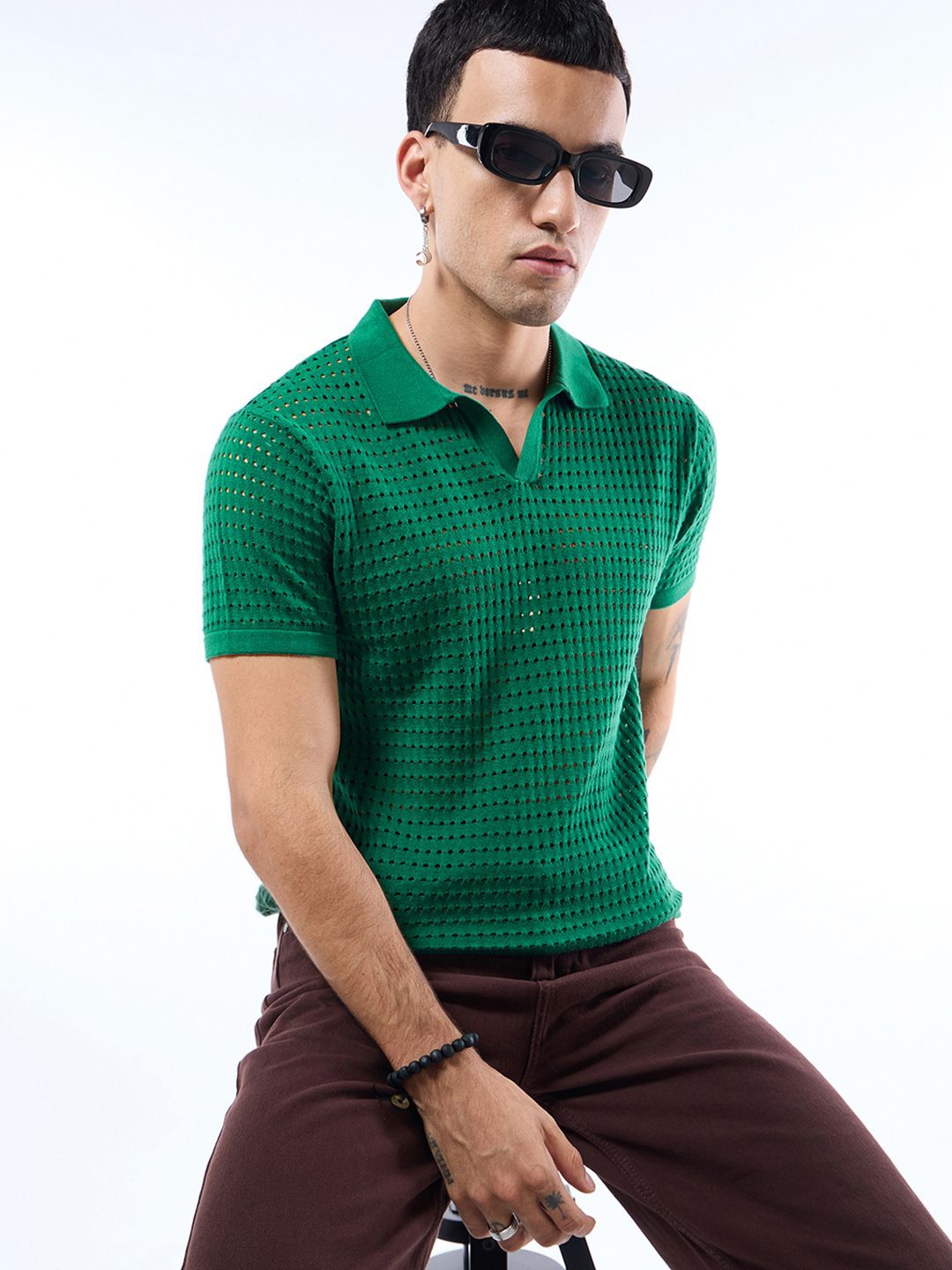 

Bewakoof Men Textured Flatknit Polo T-shirt, Green