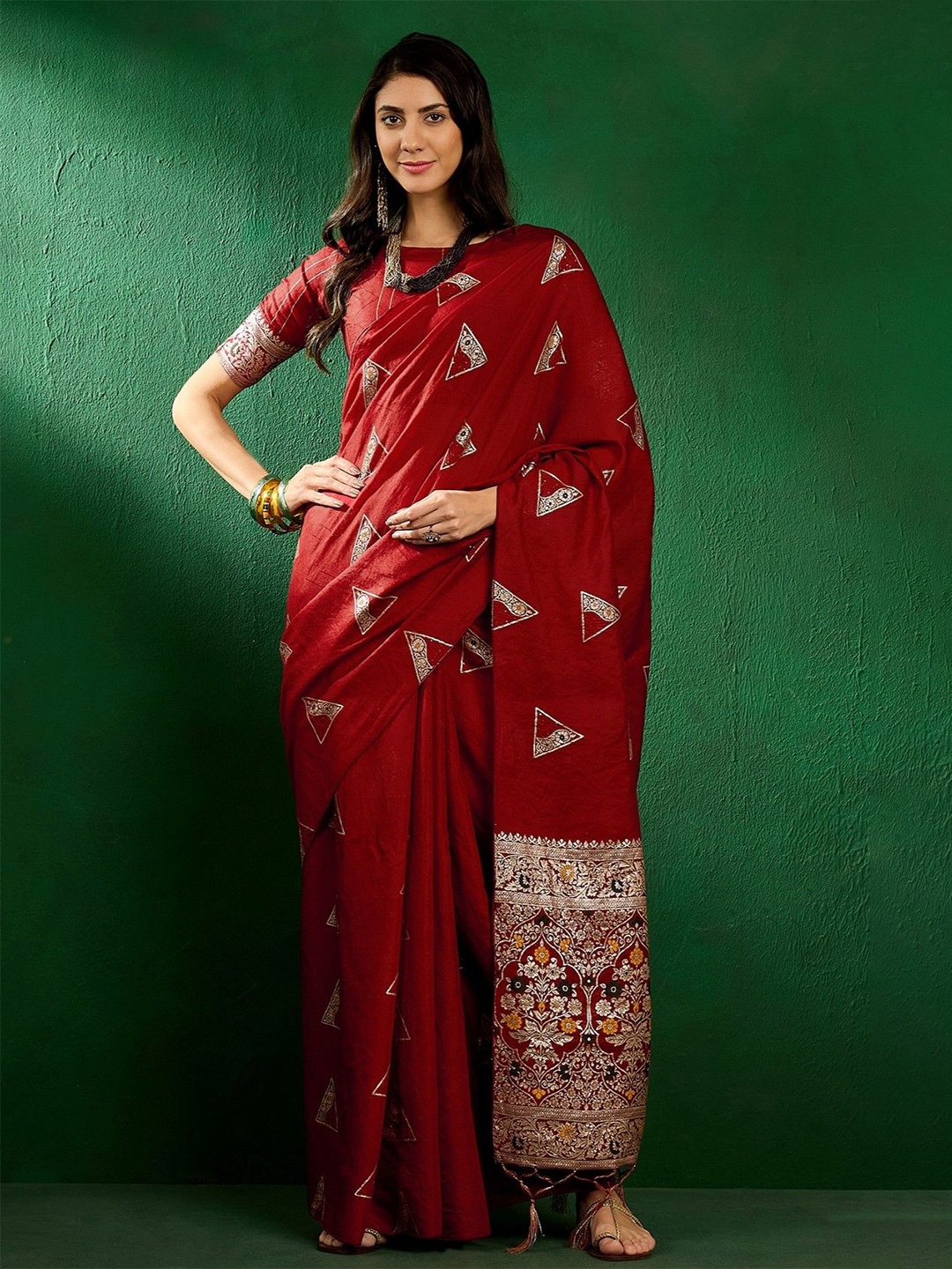 

Mitera Woven Design Zari Banarasi Saree, Red