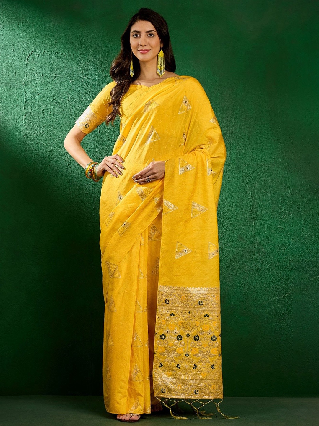 

Mitera Woven Design Zari Banarasi Saree, Yellow