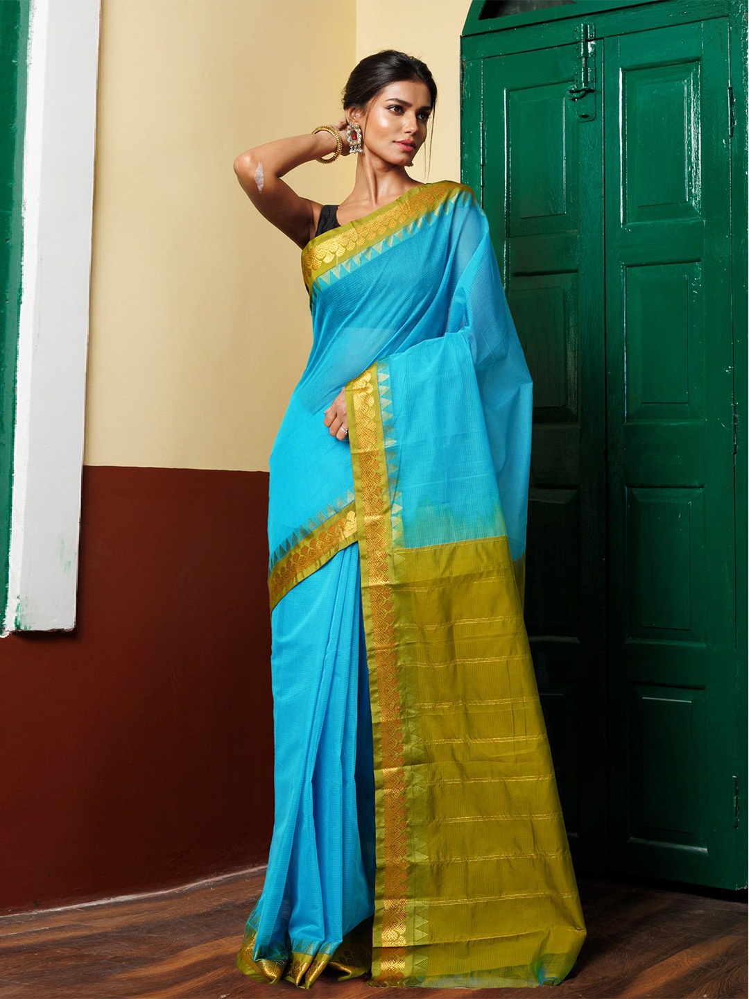 

Unnati Silks Zari Pure Cotton Handloom Gadwal Saree, Blue