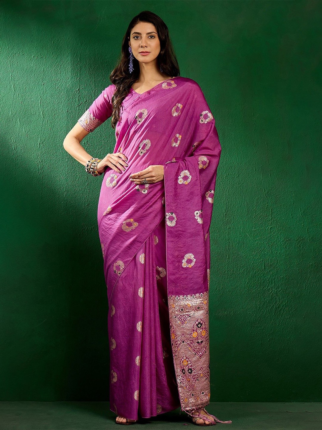 

Mitera Ethnic Motifs Woven Design Zari Banarasi Saree, Pink