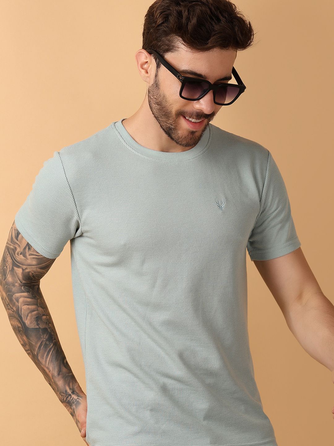 

V-Mart Men Round Neck Solid Knits Cotton T-shirt, Grey