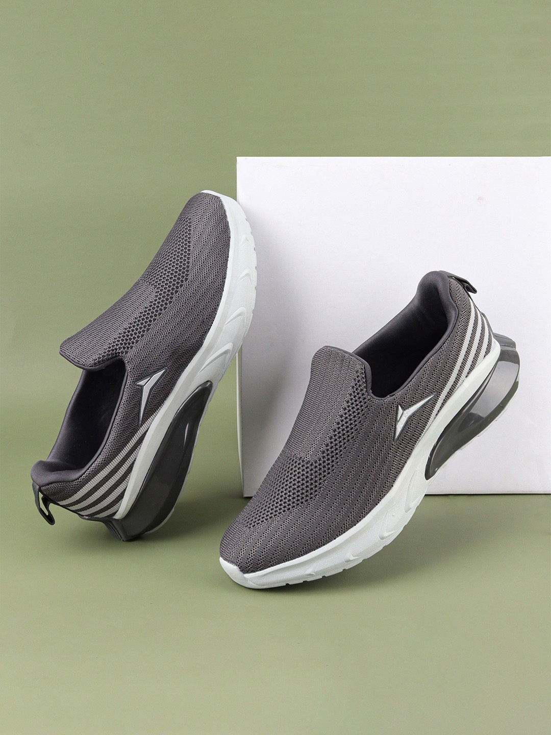 

JQR Men Mesh Running Non-Marking Shoes, Grey