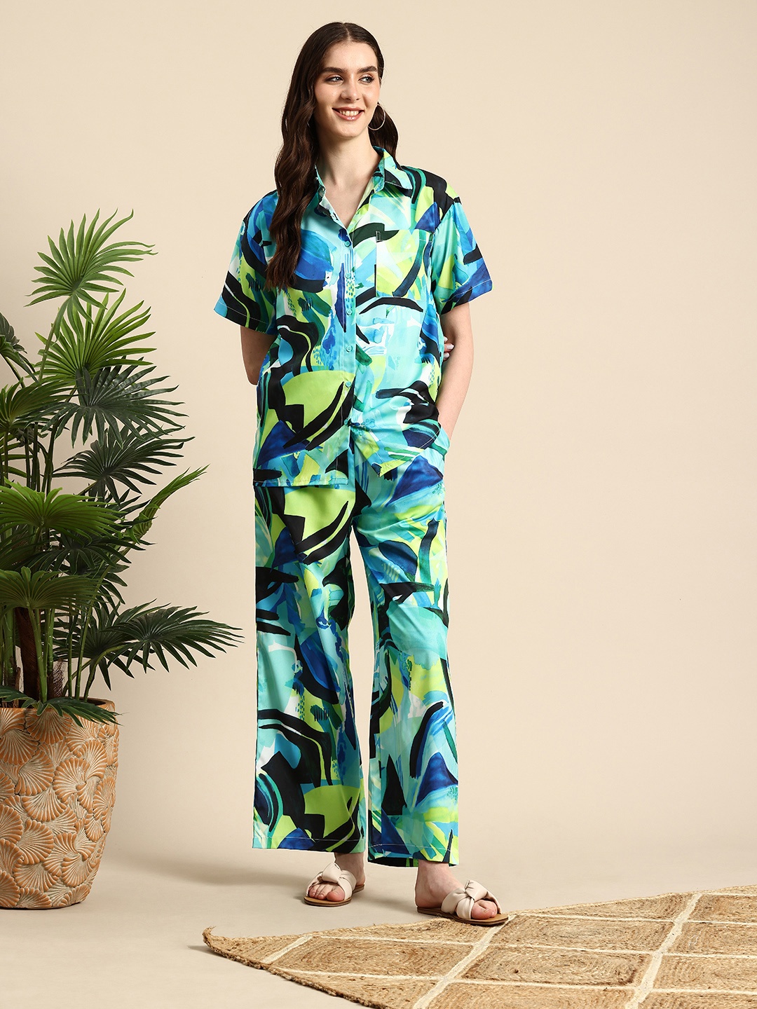 

Mast & Harbour Women Abstract Printed Co-ords, Multi