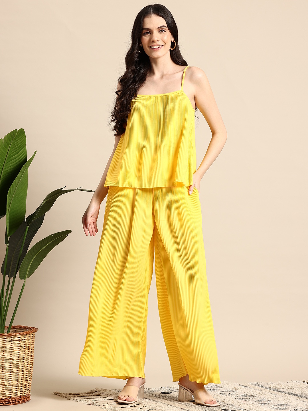 

Mast & Harbour Plisse Detailed Top & Trouser Co-Ords, Yellow