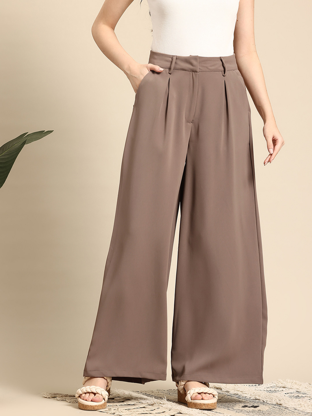 

Mast & Harbour Women High-Rise Pleated Trousers, Brown