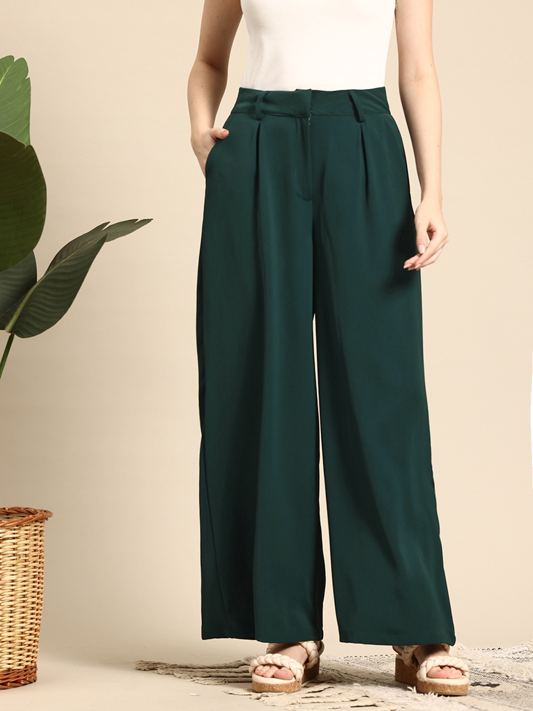 Mast & Harbour Women High-Rise Pleated Trousers, Green