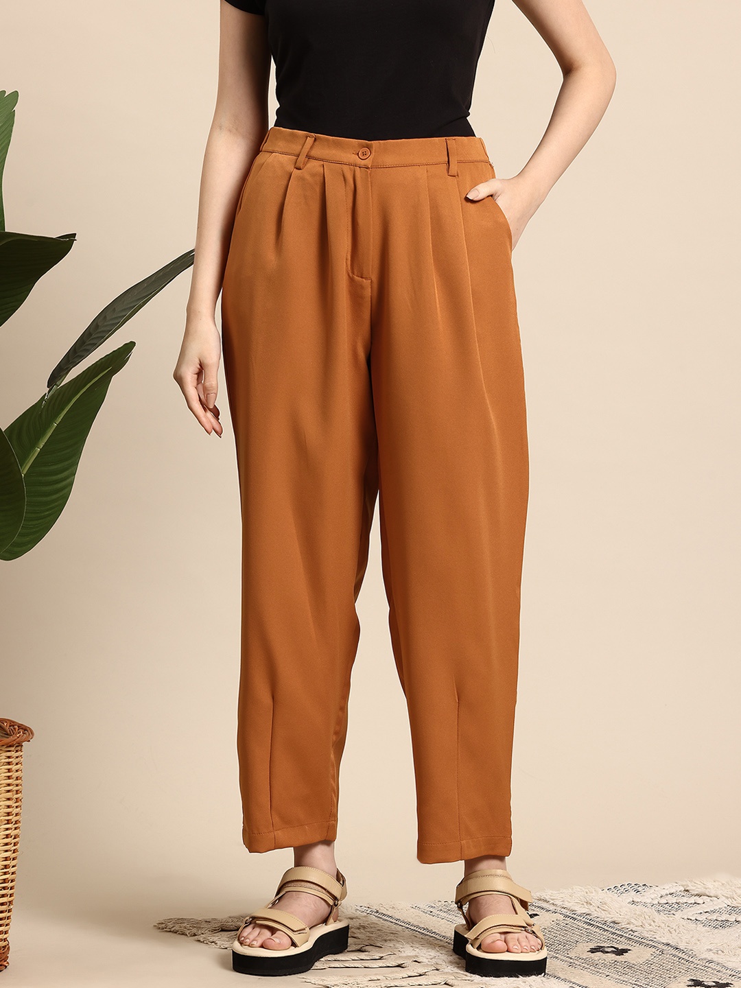 

Mast & Harbour Women Pleated Trousers, Mustard