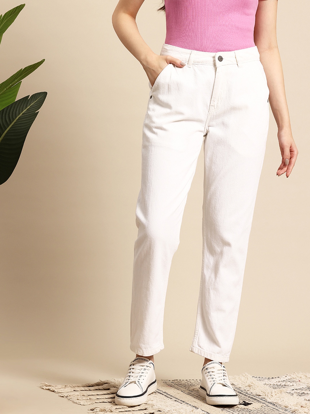 

Mast & Harbour Women Stretchable Boyfriend Fit Jeans, White