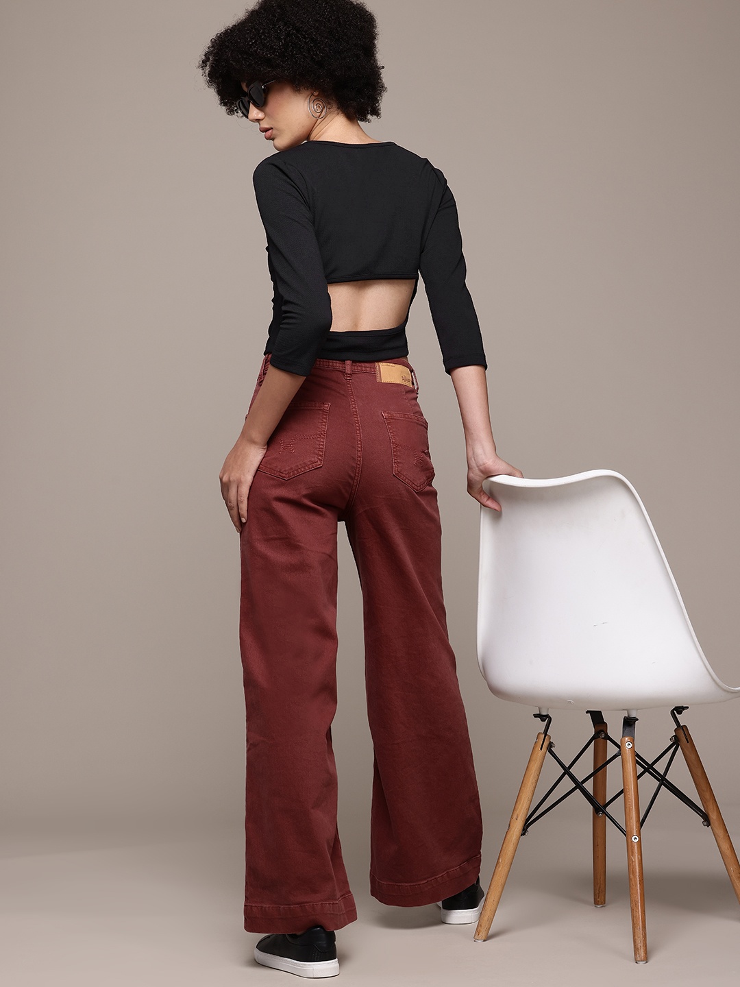 

The Roadster Lifestyle Co. Cut-Out Detail Textured Top, Black
