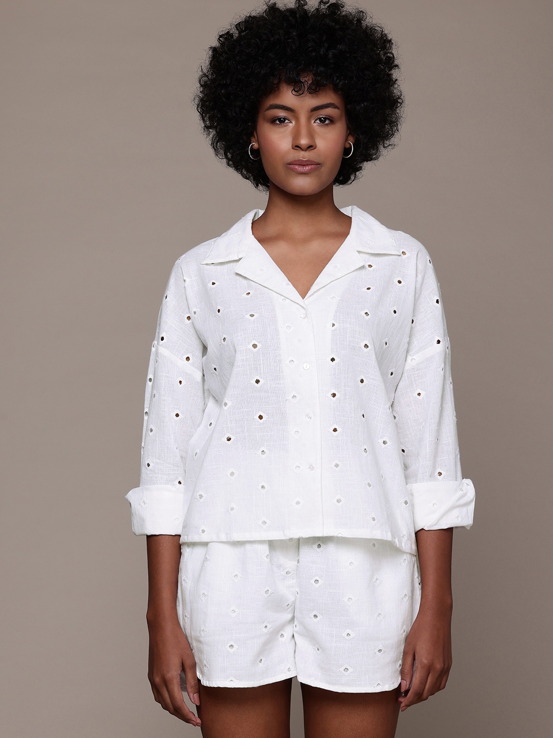

The Roadster Lifestyle Co. Pure Cotton Schiffli Detail Co-Ords, White