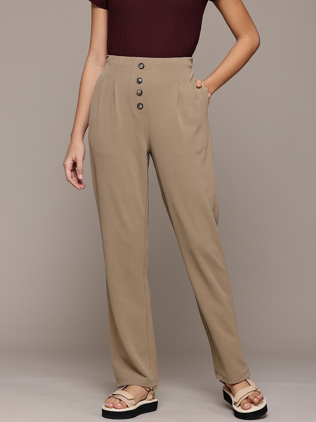 

The Roadster Lifestyle Co. Pleated Regular Fit Trousers, Brown