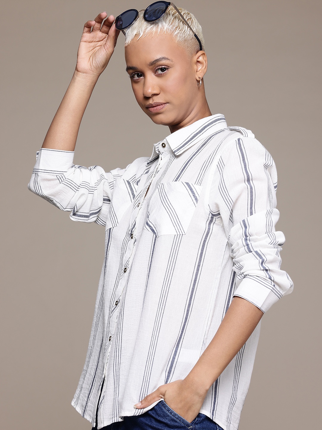 

The Roadster Lifestyle Co. Striped Pure Cotton Shirt, White