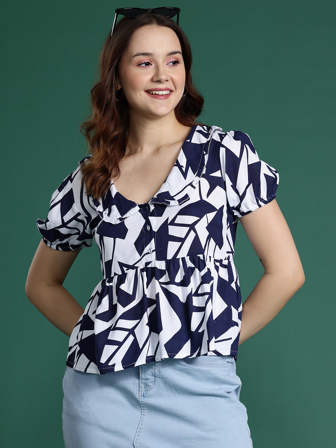 

DressBerry Geometric Print Puff Sleeve Top, White