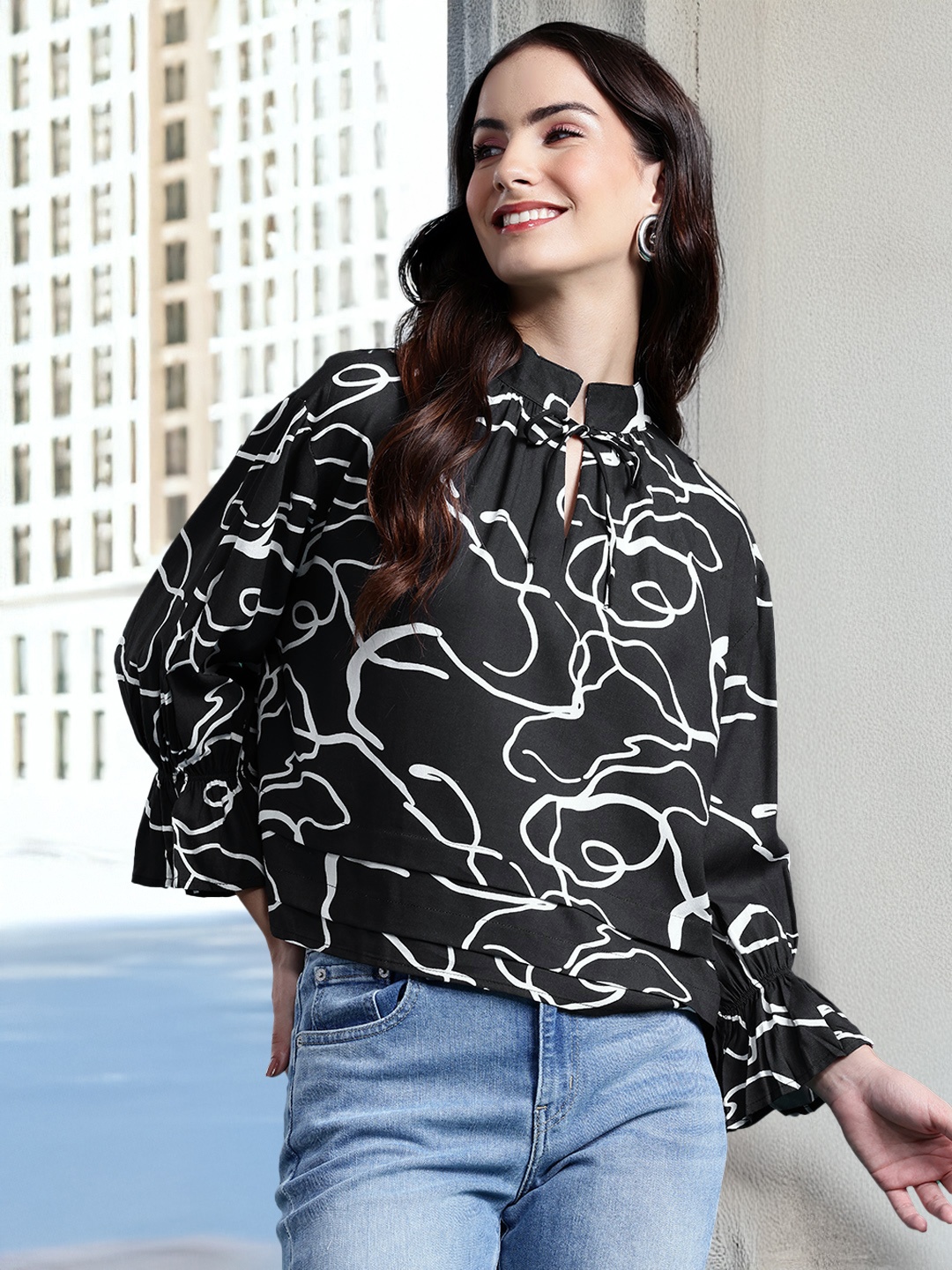 

DressBerry Printed Tie-Up Neck Puff Sleeve Top, Black