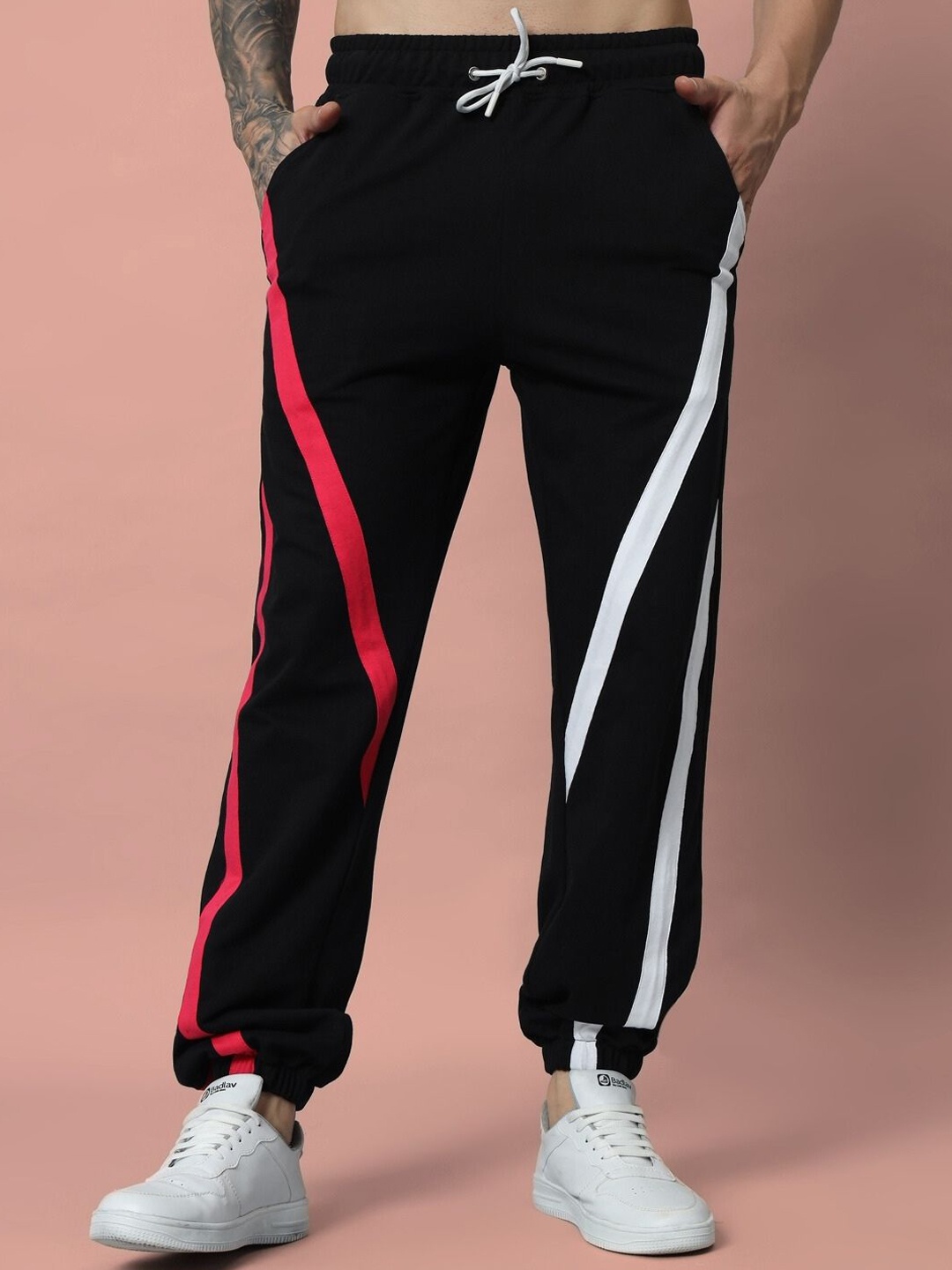 

WEARDUDS Men Printed Relaxed-Fit Joggers, Black
