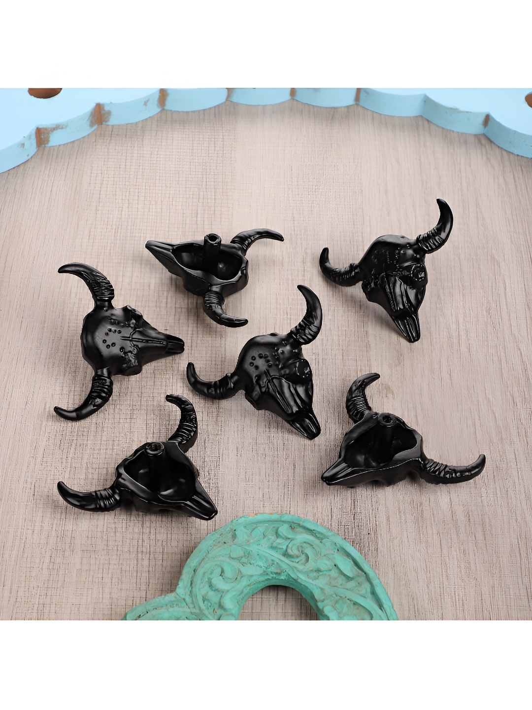 

Two Moustaches Buffalo Skull Design Black 2 Pieces Iron Knob Holders