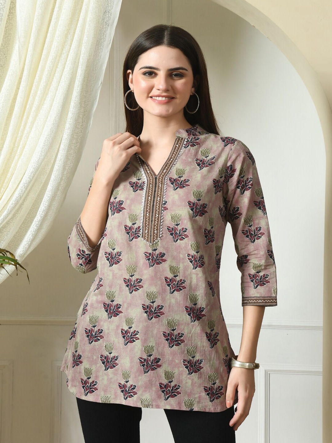

DECKEDUP Mandarin Collar Printed Cotton Tunic, Maroon