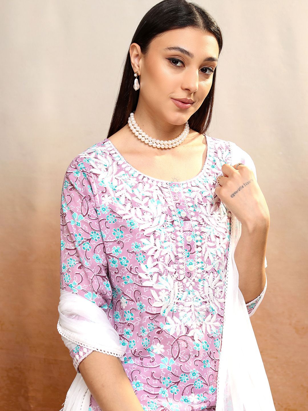 

Vishudh Women Floral Embroidered Thread Work Pure Cotton Kurta with Trousers & Dupatta, Pink