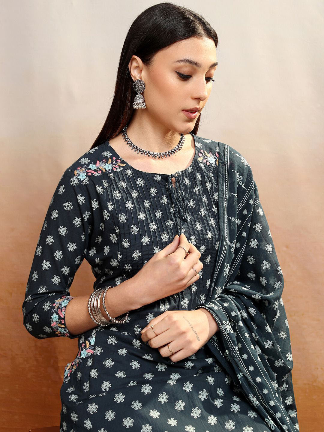 

Vishudh Women Ethnic Motifs Printed Thread Work Pure Cotton Kurta with Trousers & Dupatta, Blue