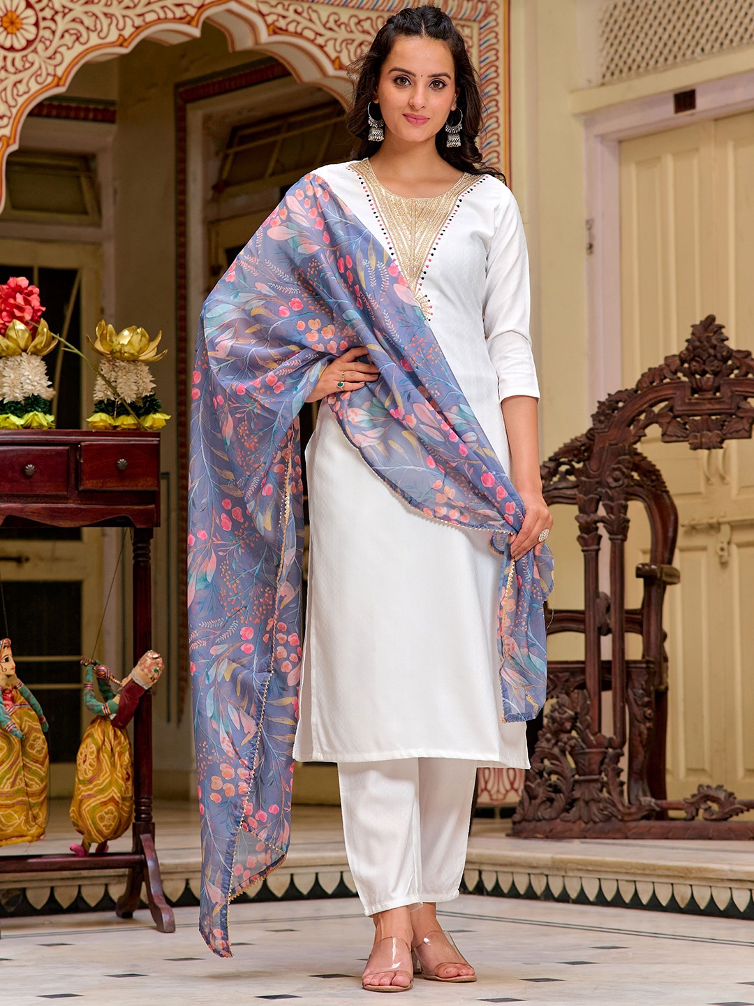 

Anouk Women Floral Yoke Design Regular Thread Work Kurta with Trousers & With Dupatta, Grey