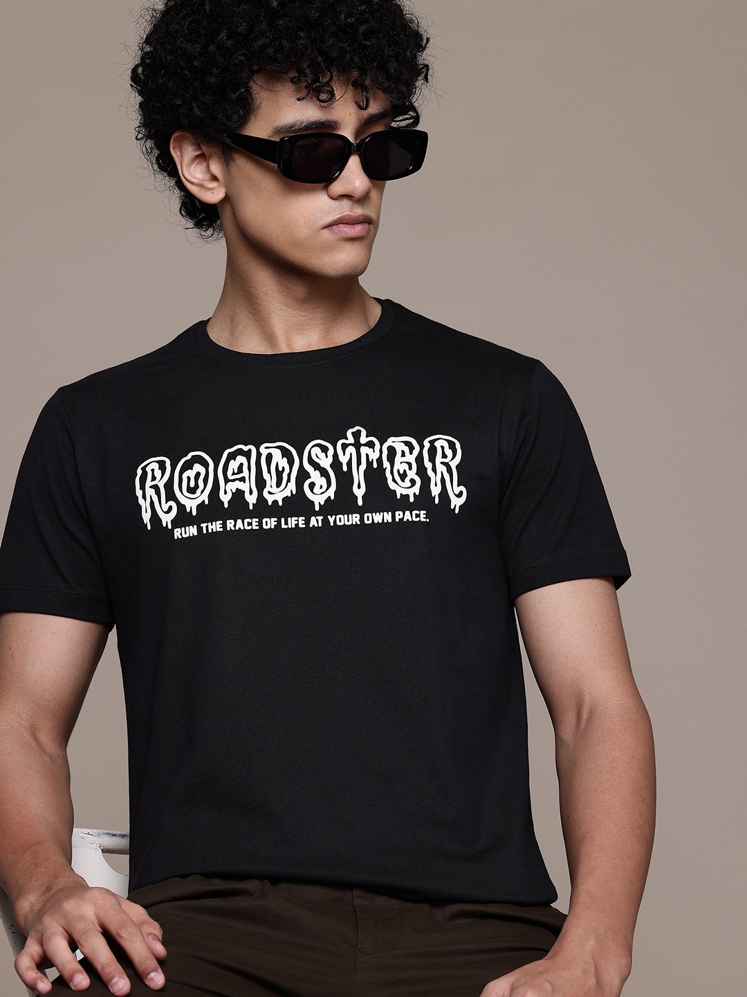 

Roadster Men Typography Printed Pure Cotton T-shirt, Black