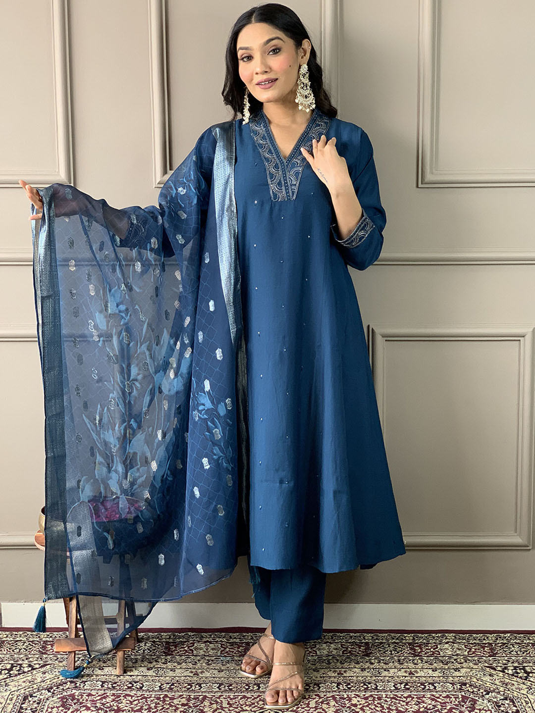 

KALINI Women Ethnic Motifs Embroidered Regular Thread Work Kurta with Trousers & Dupatta, Turquoise blue