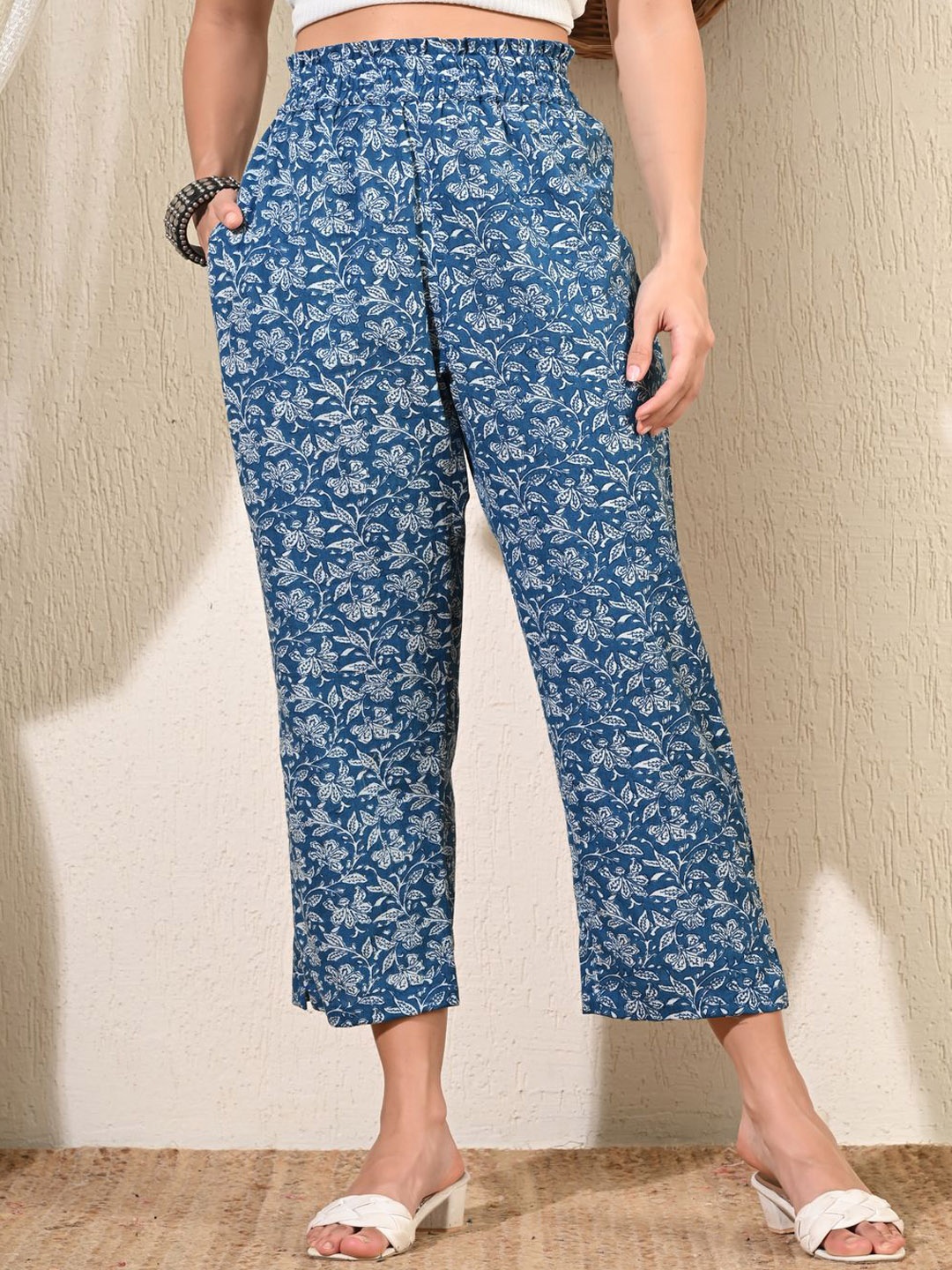 

DECKEDUP Women Printed Trousers, Blue