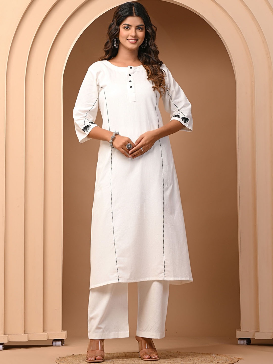 

Vbuyz Women Regular Thread Work Kurta with Trousers, White
