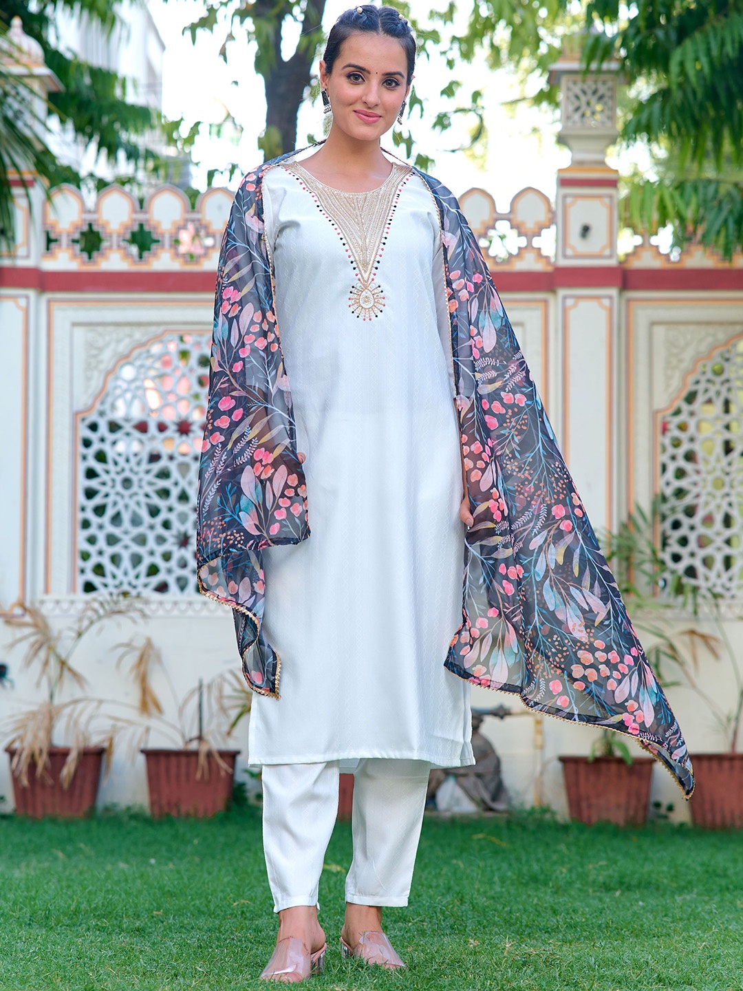 

Sangria Yoke-Designed Straight Kurta With Trouser & Dupatta Set, White