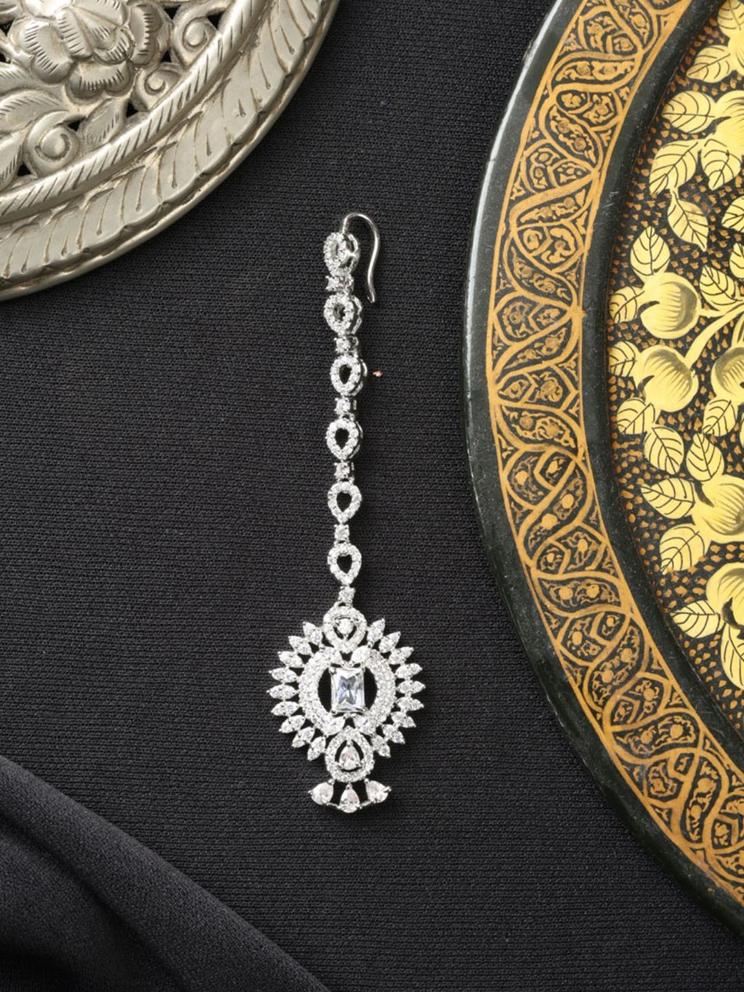 

Niscka Silver-Plated Artificial Stones Studded Maang Tikka Head Jewellery