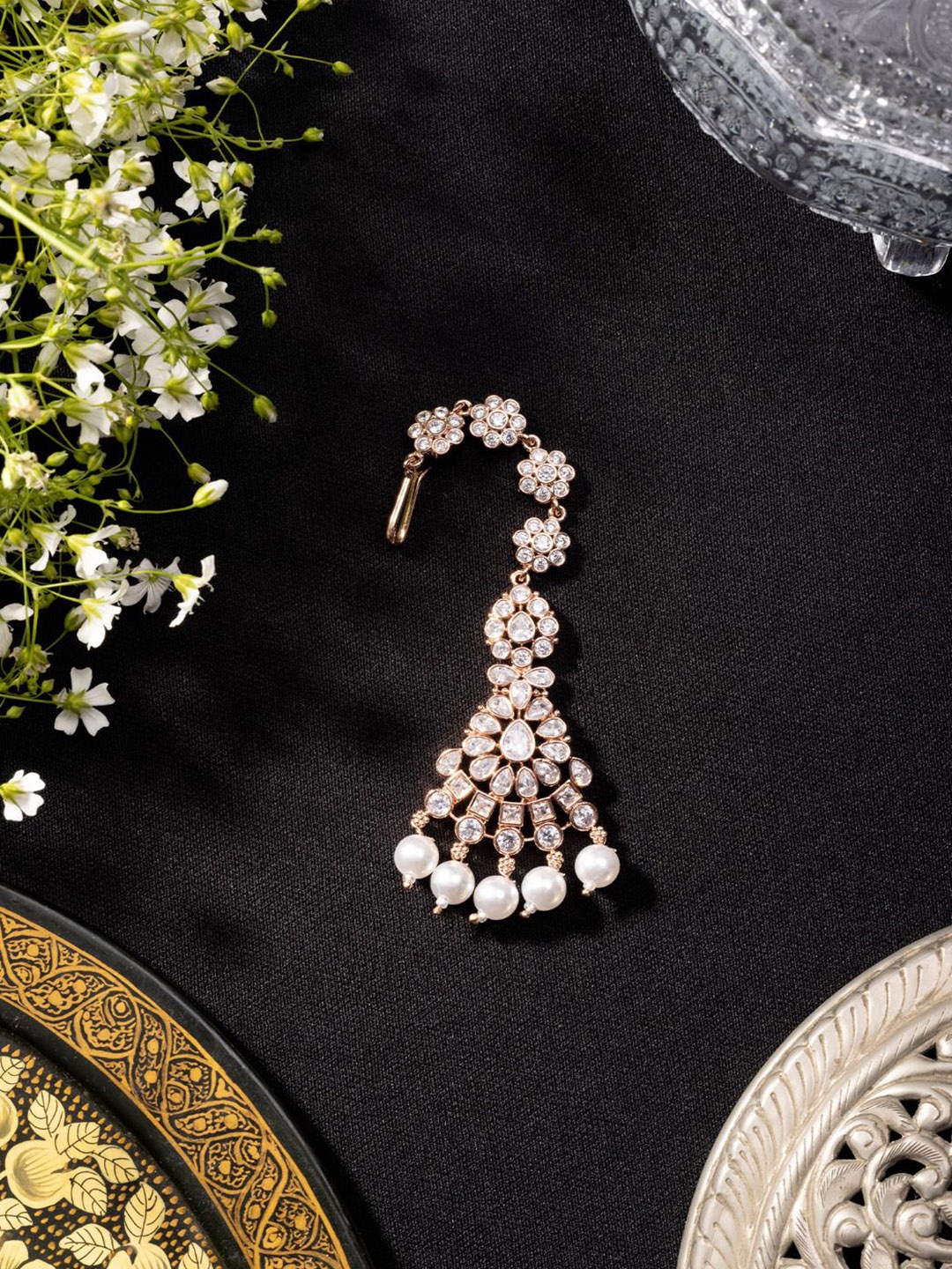 

Niscka Rose Gold-Plated Artificial Stones Studded Maang Tikka Head Jewellery, White