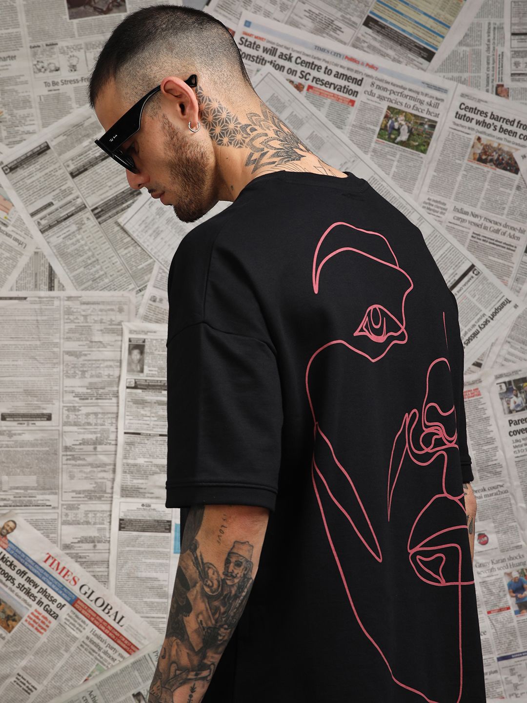 

Stormborn Men Graphic Printed Oversized Cotton T-shirt, Black