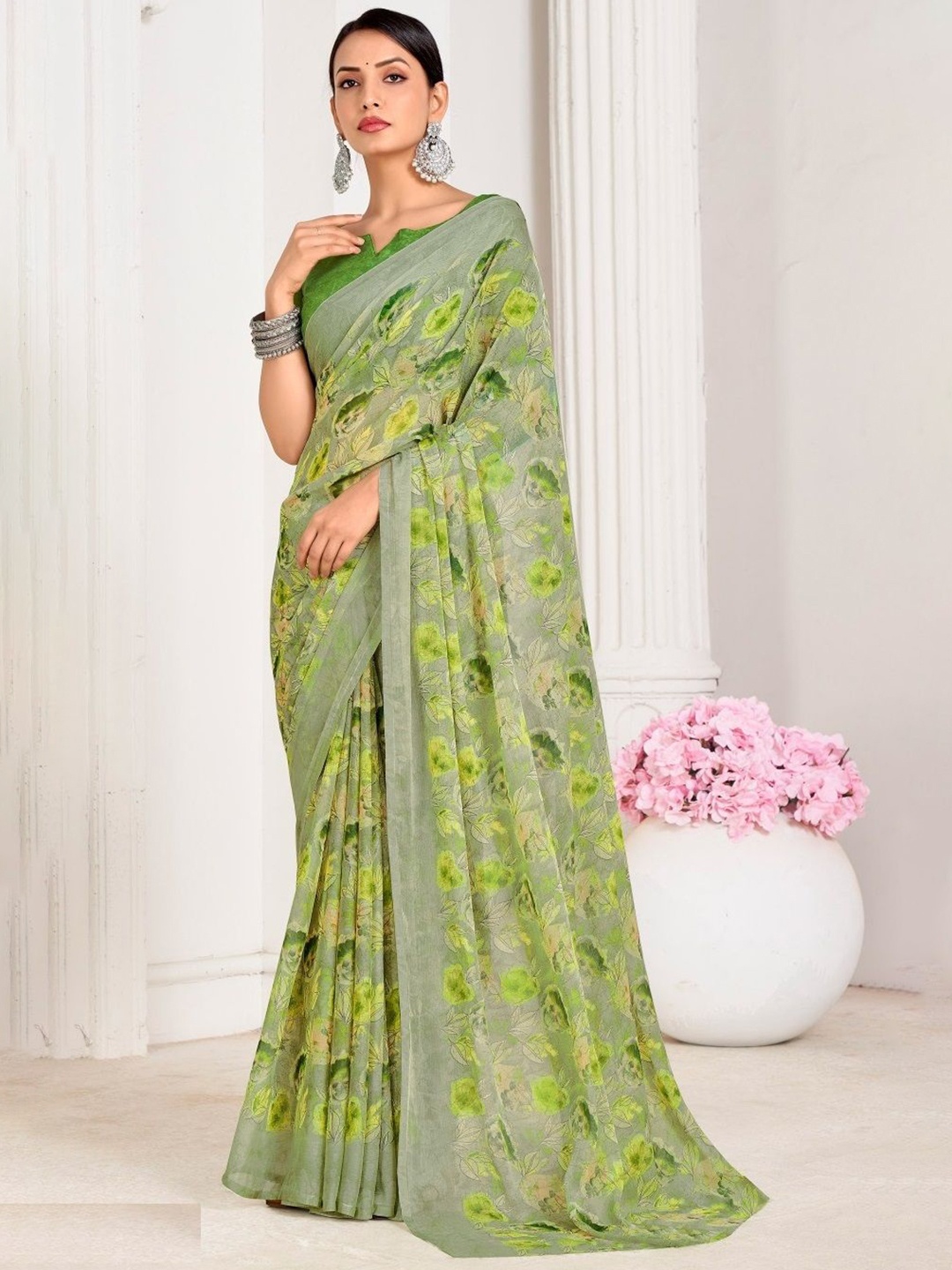

Reboot Fashions Floral Pure Chiffon Saree, Green
