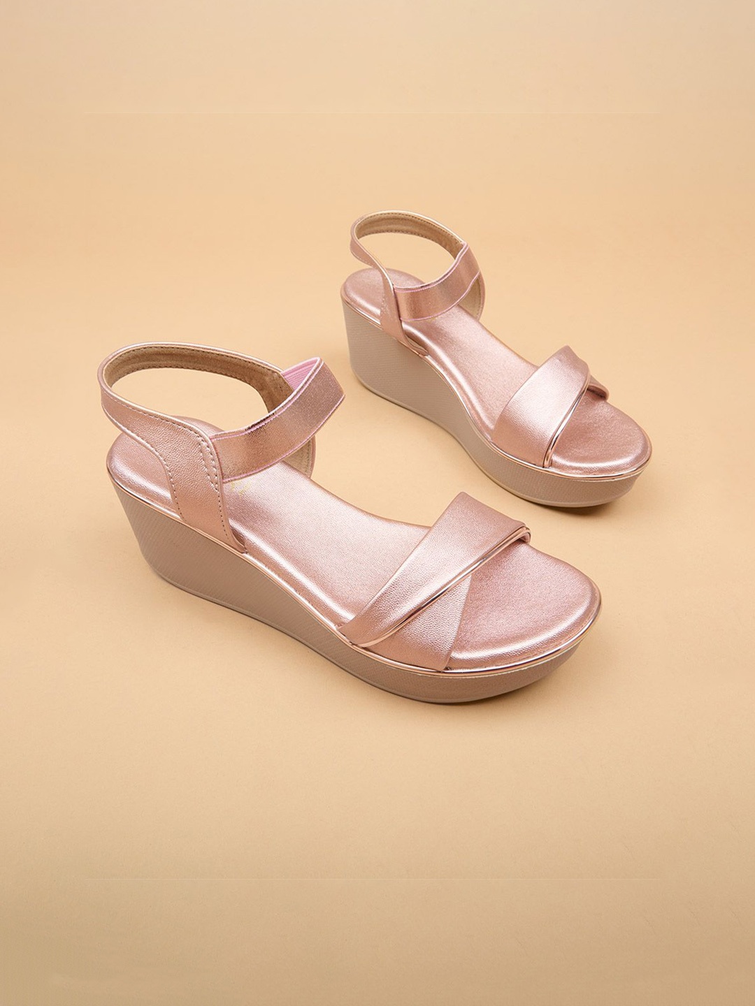 

Ozuri Synthetic Wedge Heel Sandals, Rose